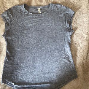 Woman’s Lululemon athletic shirt size 4